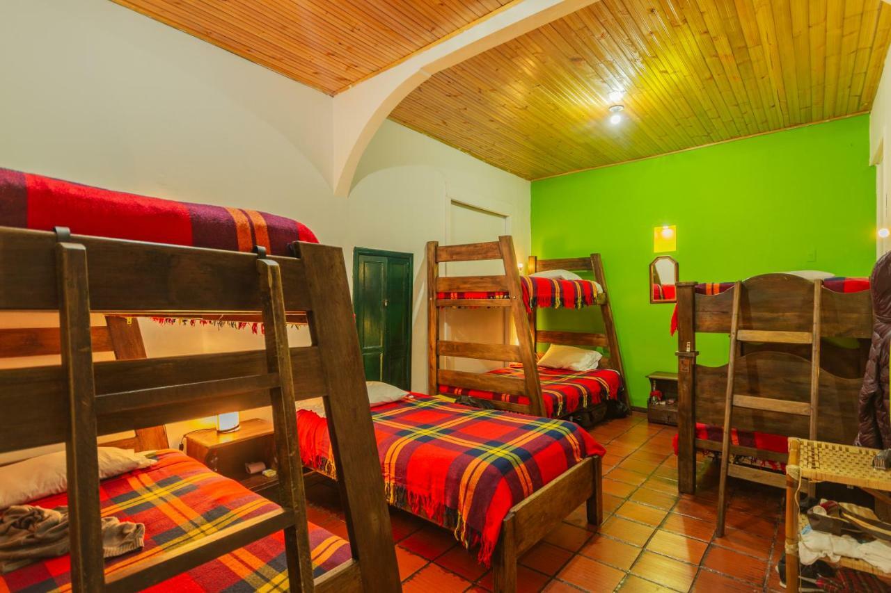 Hostal Sue Candelaria Bogotá Extérieur photo