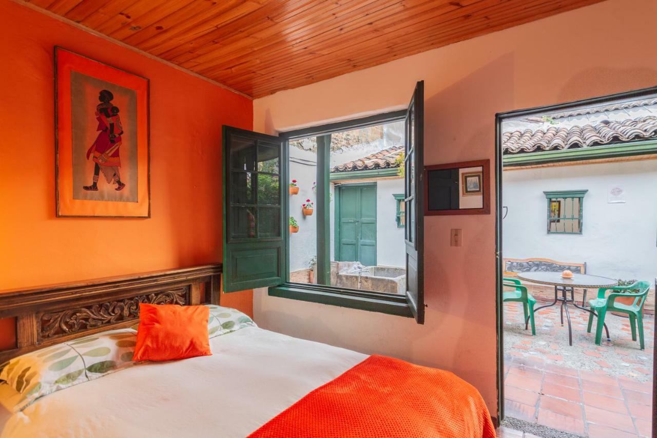 Hostal Sue Candelaria Bogotá Extérieur photo