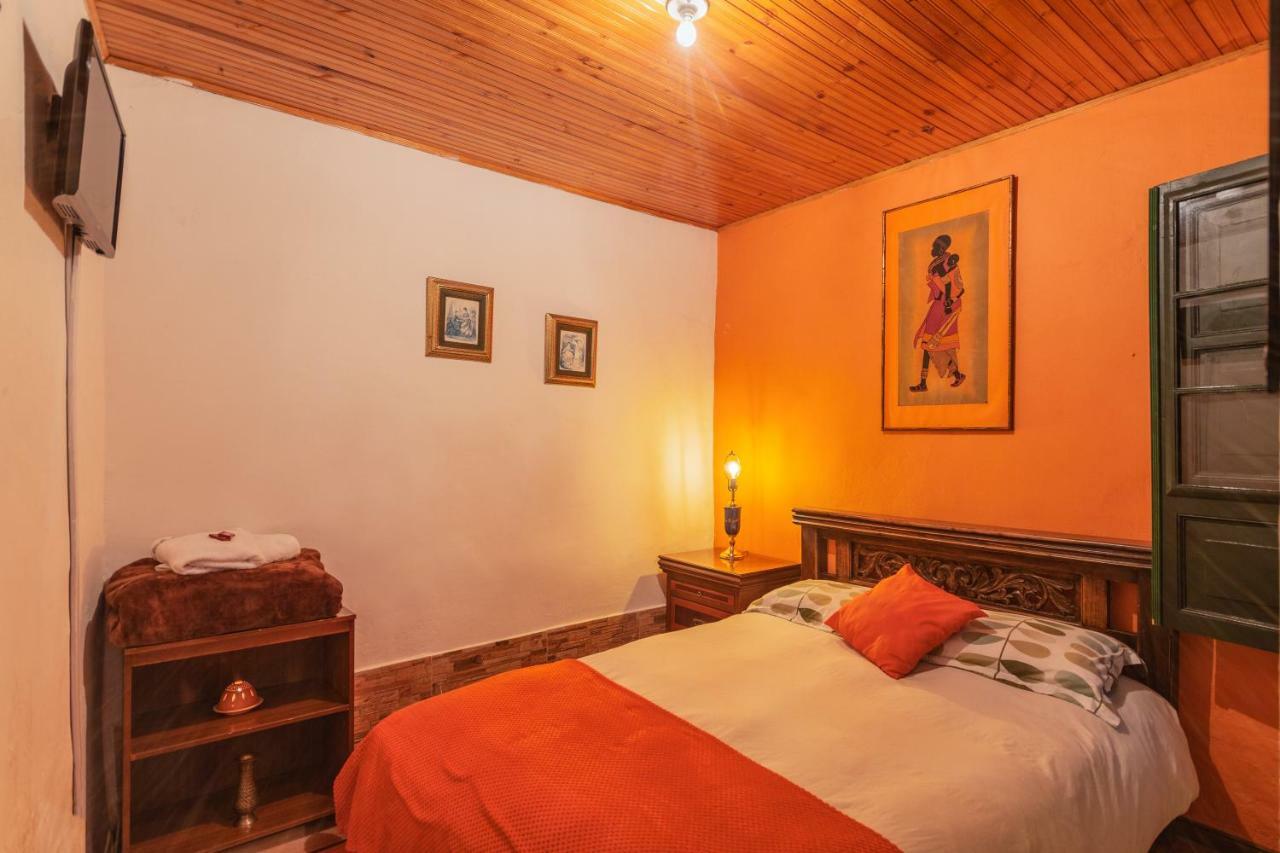 Hostal Sue Candelaria Bogotá Extérieur photo